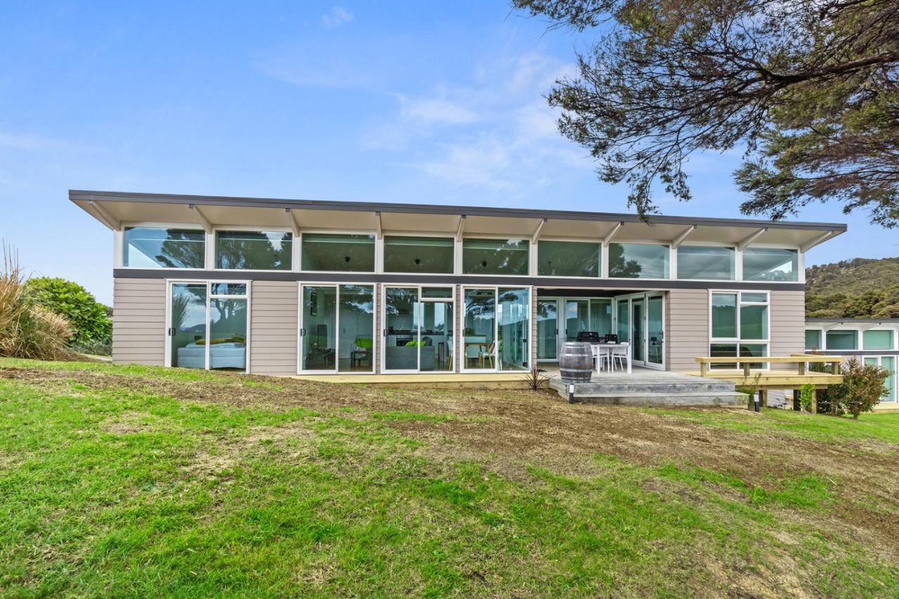 Paroa Bay Chalets - Te Whare Tui รัสเซล ภายนอก รูปภาพ