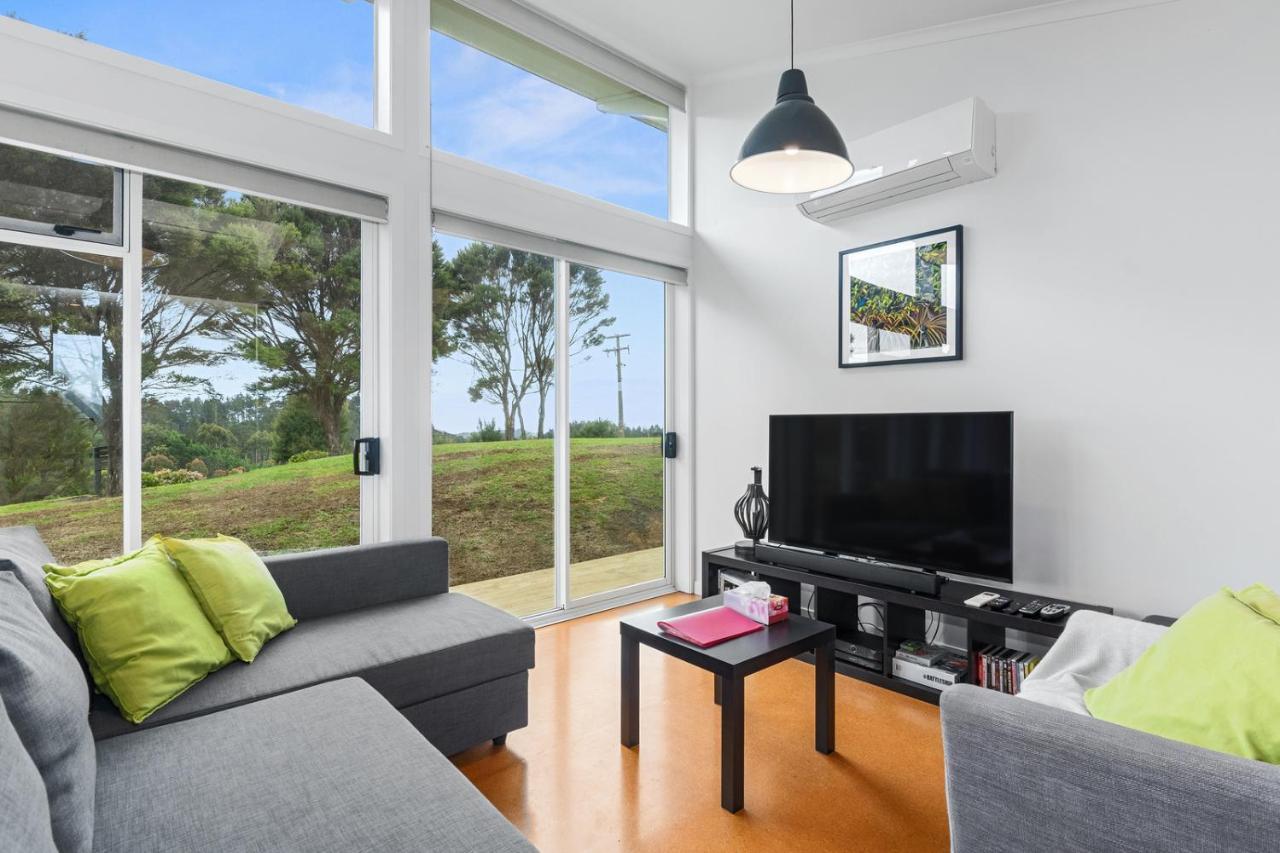 Paroa Bay Chalets - Te Whare Tui รัสเซล ภายนอก รูปภาพ